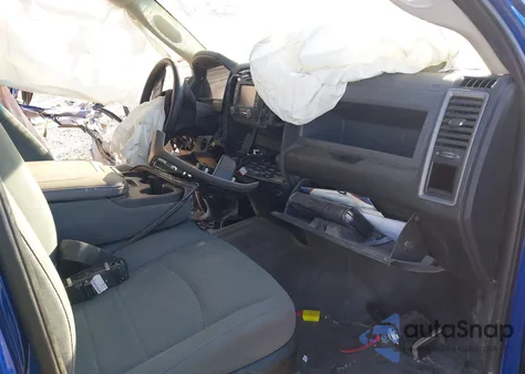 2017 Ram 1500 z USA, uszkodzony, nr VIN 1C6RR7KG3HS599080